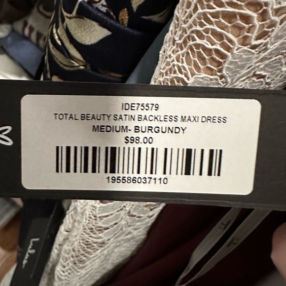 Lulus medium burgundy maxi dress - Picture 3 of 3